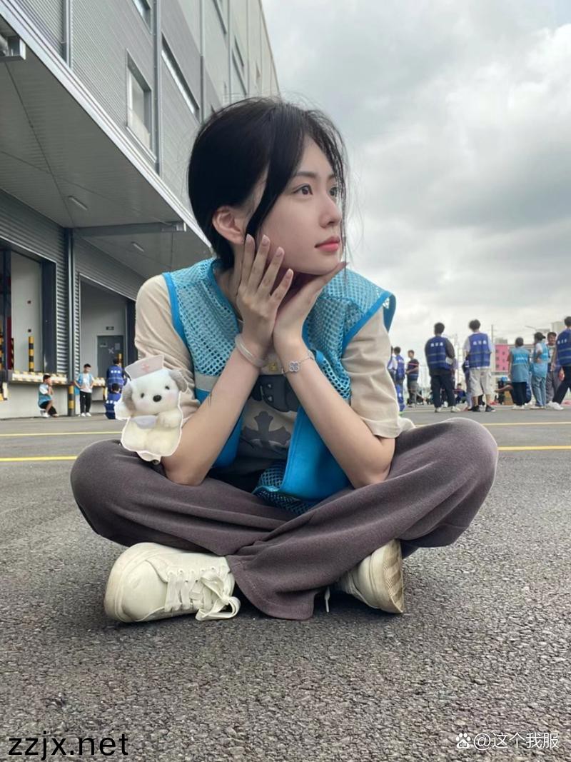 精品亚洲成AV人在线观看